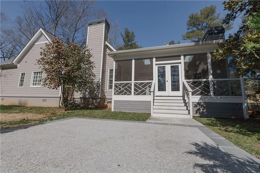 439 Brookfield Drive, Atlanta, Georgia 30342, 4 Bedrooms Bedrooms, ,3 BathroomsBathrooms,Residential,Sold,439 Brookfield Drive,5648840