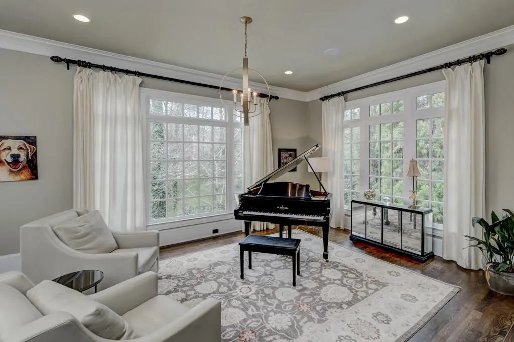 585 Trimble Lake Court, Sandy Springs, Georgia 30342, 6 Bedrooms Bedrooms, ,6 BathroomsBathrooms,Residential,Sold,585 Trimble Lake Court,5822190