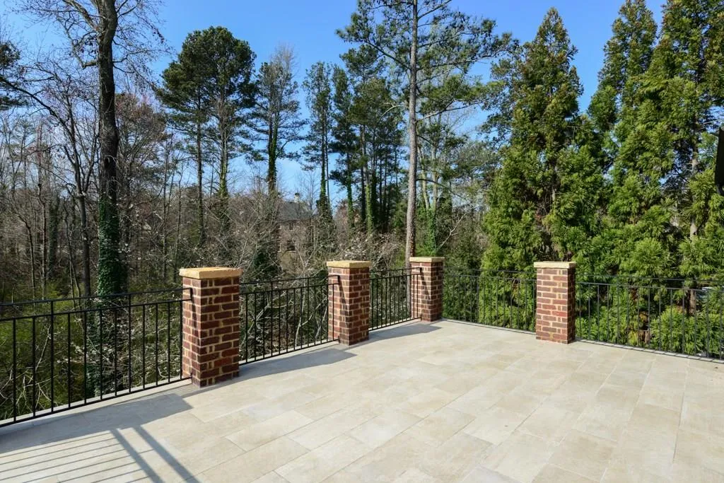 585 Trimble Lake Court, Sandy Springs, Georgia 30342, 6 Bedrooms Bedrooms, ,6 BathroomsBathrooms,Residential,Sold,585 Trimble Lake Court,5822190