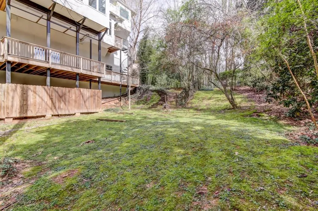 930 Manchester Place, Sandy Springs, Georgia 30328, 4 Bedrooms Bedrooms, ,3 BathroomsBathrooms,Residential,Sold,930 Manchester Place,5981605