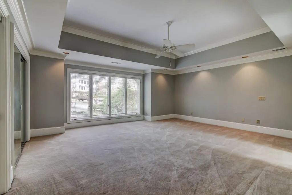 930 Manchester Place, Sandy Springs, Georgia 30328, 4 Bedrooms Bedrooms, ,3 BathroomsBathrooms,Residential,Sold,930 Manchester Place,5981605