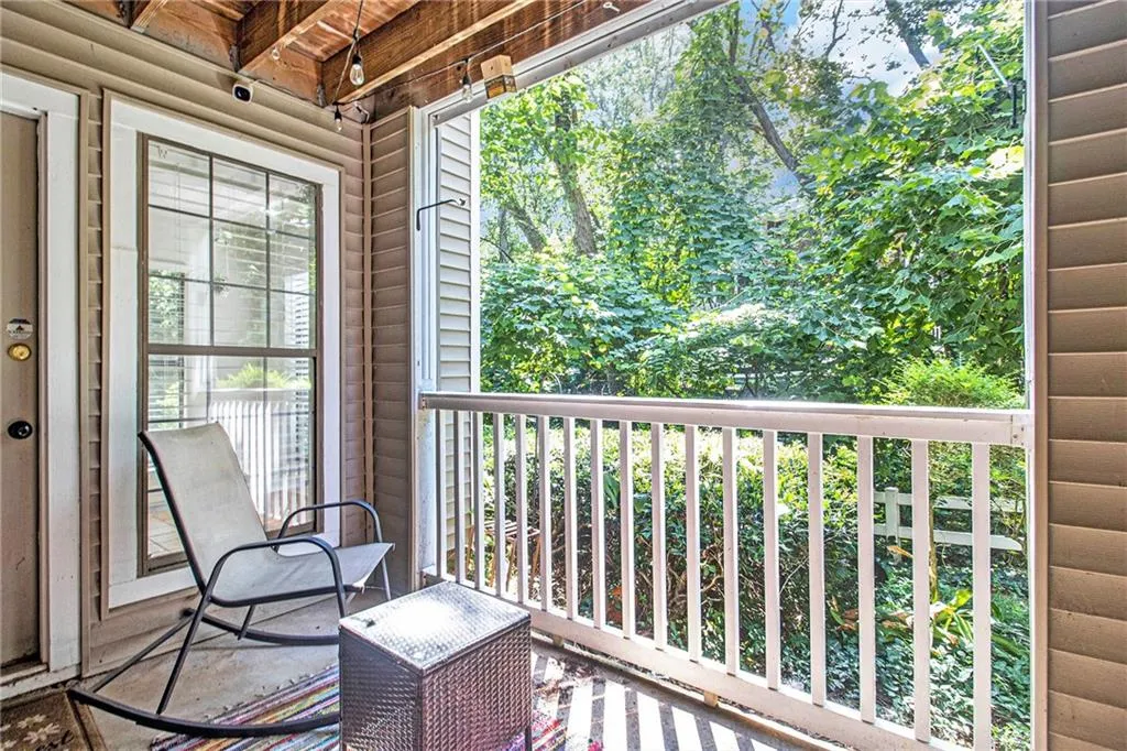 201 Barrington Hills Drive, Atlanta, Georgia 30350, 3 Bedrooms Bedrooms, ,2 BathroomsBathrooms,Residential,For Sale,201 Barrington Hills Drive,7606957