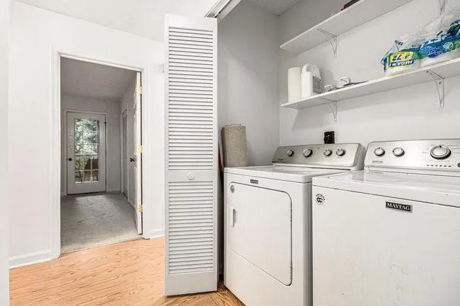 201 Barrington Hills Drive, Atlanta, Georgia 30350, 3 Bedrooms Bedrooms, ,2 BathroomsBathrooms,Residential,For Sale,201 Barrington Hills Drive,7606957