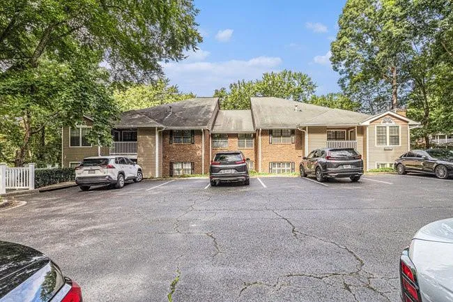 201 Barrington Hills Drive, Atlanta, Georgia 30350, 3 Bedrooms Bedrooms, ,2 BathroomsBathrooms,Residential,For Sale,201 Barrington Hills Drive,7606957