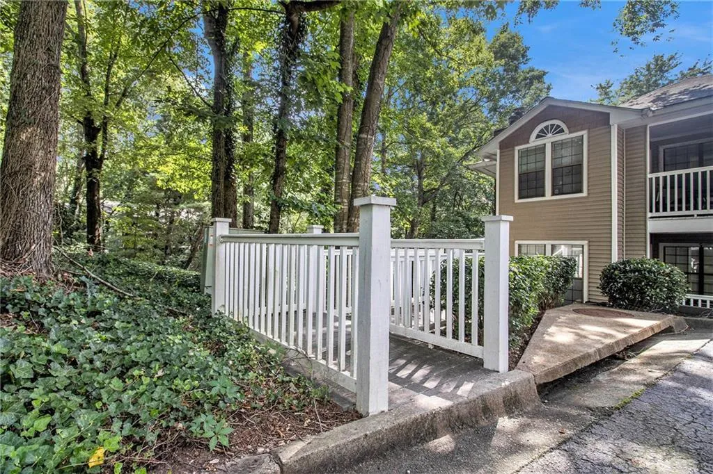 201 Barrington Hills Drive, Atlanta, Georgia 30350, 3 Bedrooms Bedrooms, ,2 BathroomsBathrooms,Residential,For Sale,201 Barrington Hills Drive,7606957