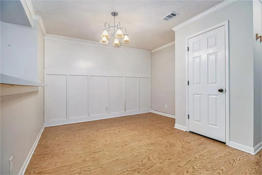 201 Barrington Hills Drive, Atlanta, Georgia 30350, 3 Bedrooms Bedrooms, ,2 BathroomsBathrooms,Residential,For Sale,201 Barrington Hills Drive,7606957