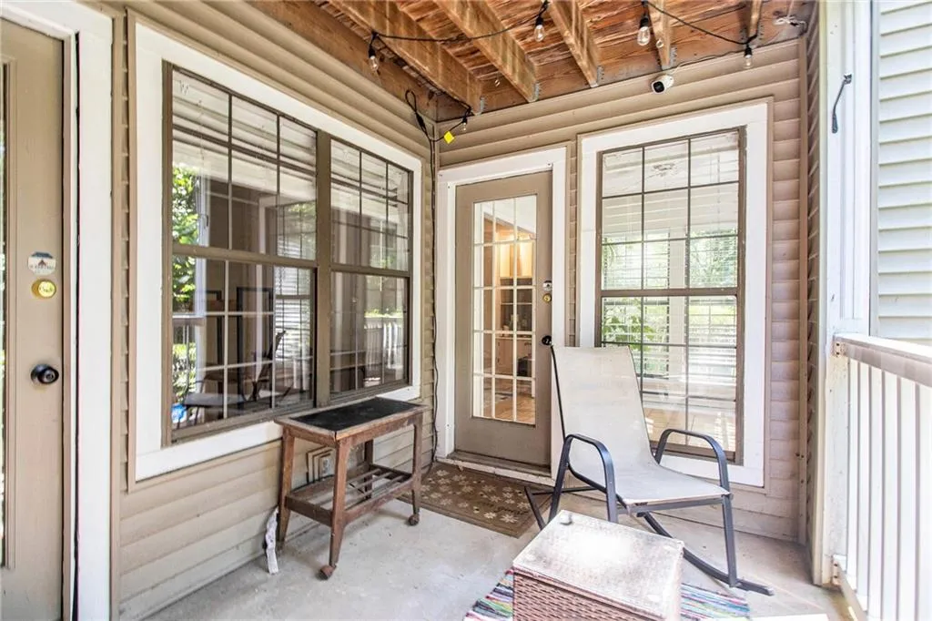 201 Barrington Hills Drive, Atlanta, Georgia 30350, 3 Bedrooms Bedrooms, ,2 BathroomsBathrooms,Residential,For Sale,201 Barrington Hills Drive,7606957