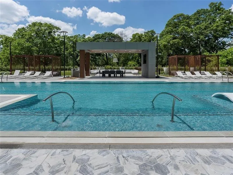 2520 Peachtree Road Nw Unit 1202, Atlanta, Georgia 30305, 2 Bedrooms Bedrooms, ,3 BathroomsBathrooms,Residential,For Sale,2520 Peachtree Road Nw Unit 1202,7614740