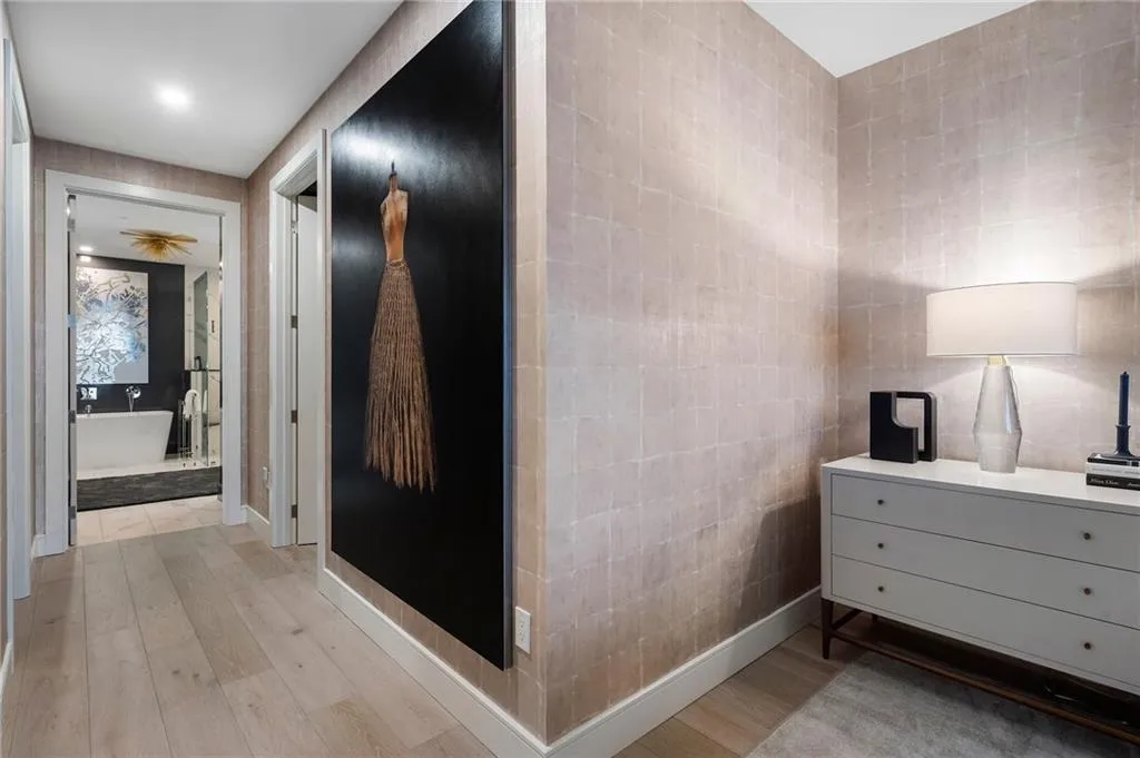 2520 Peachtree Road Nw Unit 1202, Atlanta, Georgia 30305, 2 Bedrooms Bedrooms, ,3 BathroomsBathrooms,Residential,For Sale,2520 Peachtree Road Nw Unit 1202,7614740