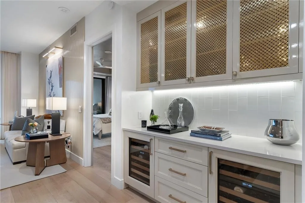 2520 Peachtree Road Nw Unit 1202, Atlanta, Georgia 30305, 2 Bedrooms Bedrooms, ,3 BathroomsBathrooms,Residential,For Sale,2520 Peachtree Road Nw Unit 1202,7614740