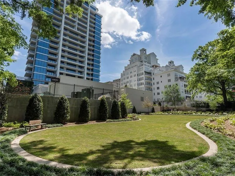 2520 Peachtree Road Nw Unit 1202, Atlanta, Georgia 30305, 2 Bedrooms Bedrooms, ,3 BathroomsBathrooms,Residential,For Sale,2520 Peachtree Road Nw Unit 1202,7614740