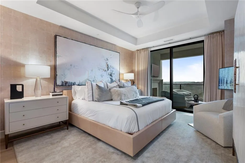 2520 Peachtree Road Nw Unit 1202, Atlanta, Georgia 30305, 2 Bedrooms Bedrooms, ,3 BathroomsBathrooms,Residential,For Sale,2520 Peachtree Road Nw Unit 1202,7614740