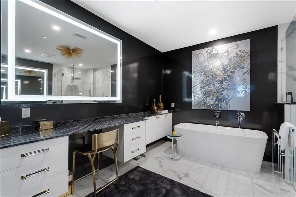 2520 Peachtree Road Nw Unit 1202, Atlanta, Georgia 30305, 2 Bedrooms Bedrooms, ,3 BathroomsBathrooms,Residential,For Sale,2520 Peachtree Road Nw Unit 1202,7614740