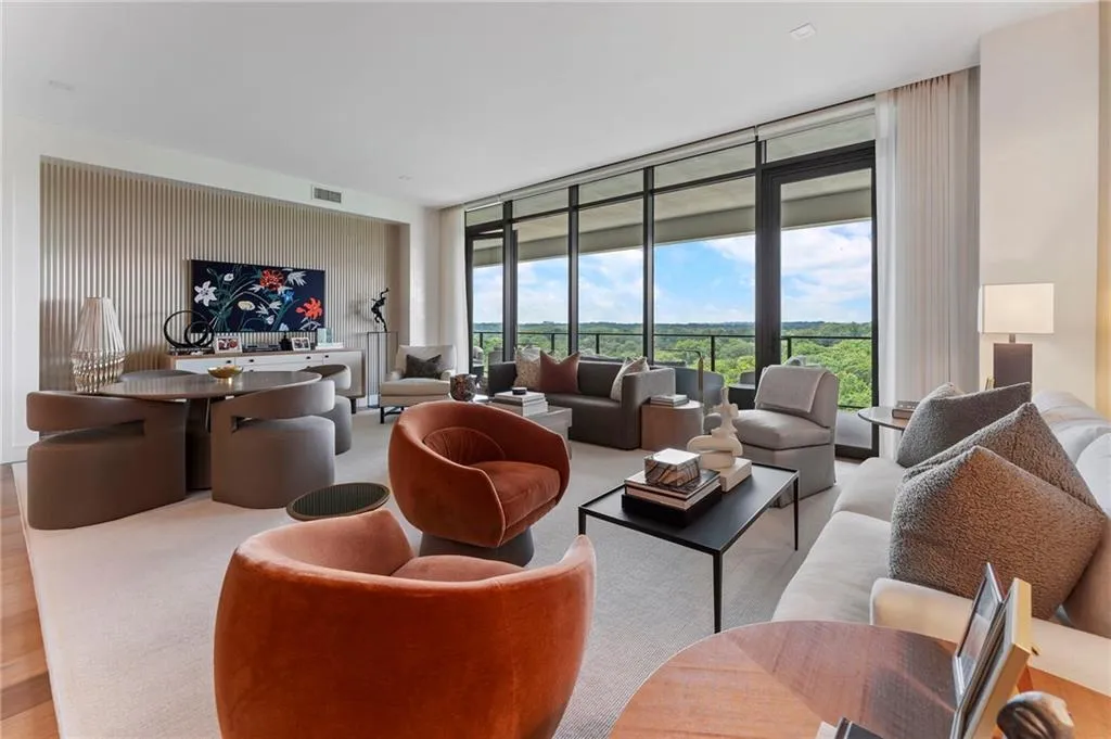 2520 Peachtree Road Nw Unit 1202, Atlanta, Georgia 30305, 2 Bedrooms Bedrooms, ,3 BathroomsBathrooms,Residential,For Sale,2520 Peachtree Road Nw Unit 1202,7614740