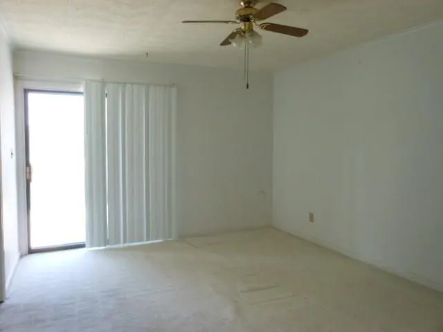 325 Winding River Drive Unit A, Atlanta, Georgia 30315, 2 Bedrooms Bedrooms, ,2 BathroomsBathrooms,Residential,Sold,325 Winding River Drive Unit A,5660927