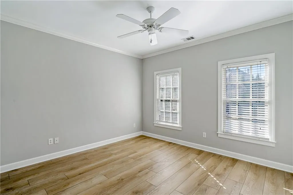 560 Glengate Cove, Sandy Springs, Georgia 30328, 5 Bedrooms Bedrooms, ,4 BathroomsBathrooms,Residential,Sold,560 Glengate Cove,7194179