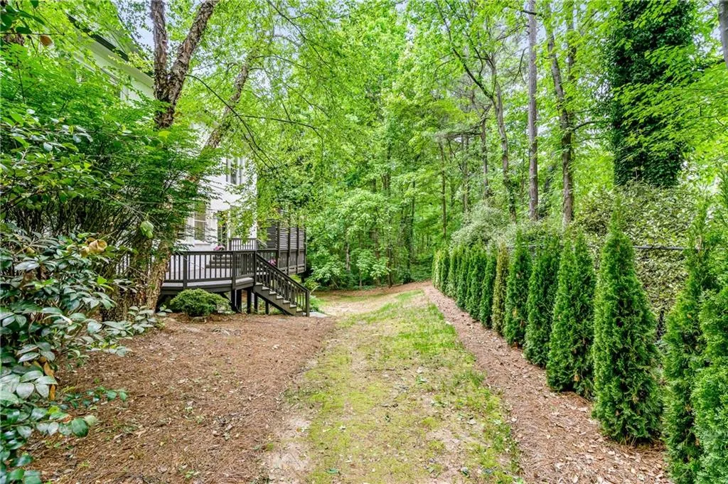 560 Glengate Cove, Sandy Springs, Georgia 30328, 5 Bedrooms Bedrooms, ,4 BathroomsBathrooms,Residential,Sold,560 Glengate Cove,7194179