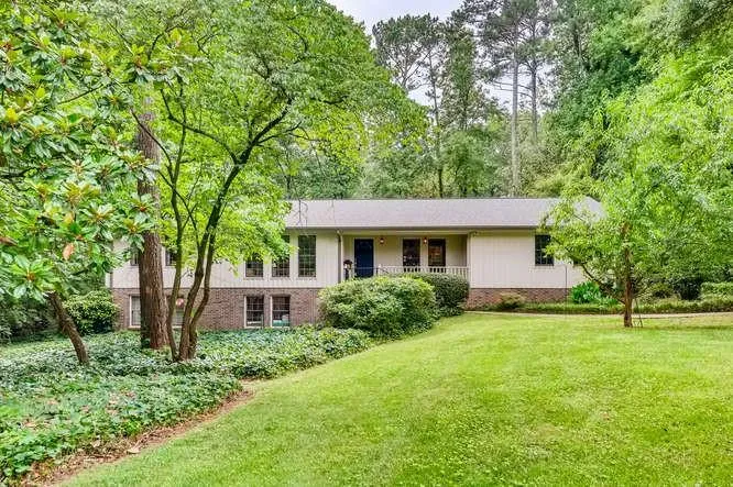 6550 Burdett Drive, Sandy Springs, Georgia 30328, 3 Bedrooms Bedrooms, ,2 BathroomsBathrooms,Residential,Sold,6550 Burdett Drive,6744765