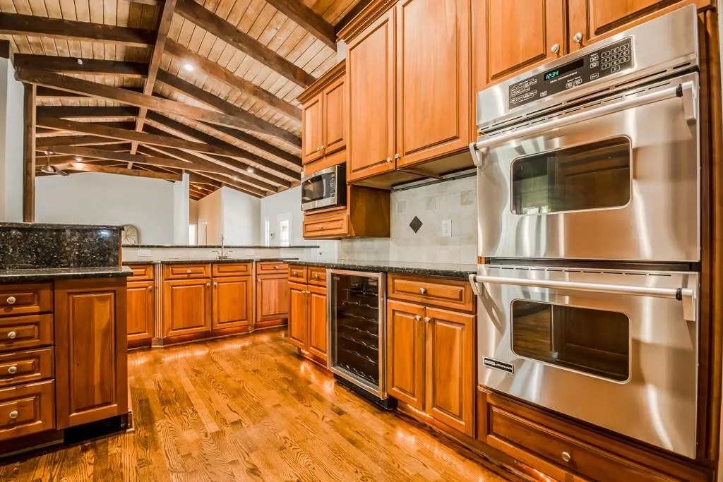 60 Maryeanna Drive Ne, Atlanta, Georgia 30342, 4 Bedrooms Bedrooms, ,3 BathroomsBathrooms,Residential,Sold,60 Maryeanna Drive Ne,5995781