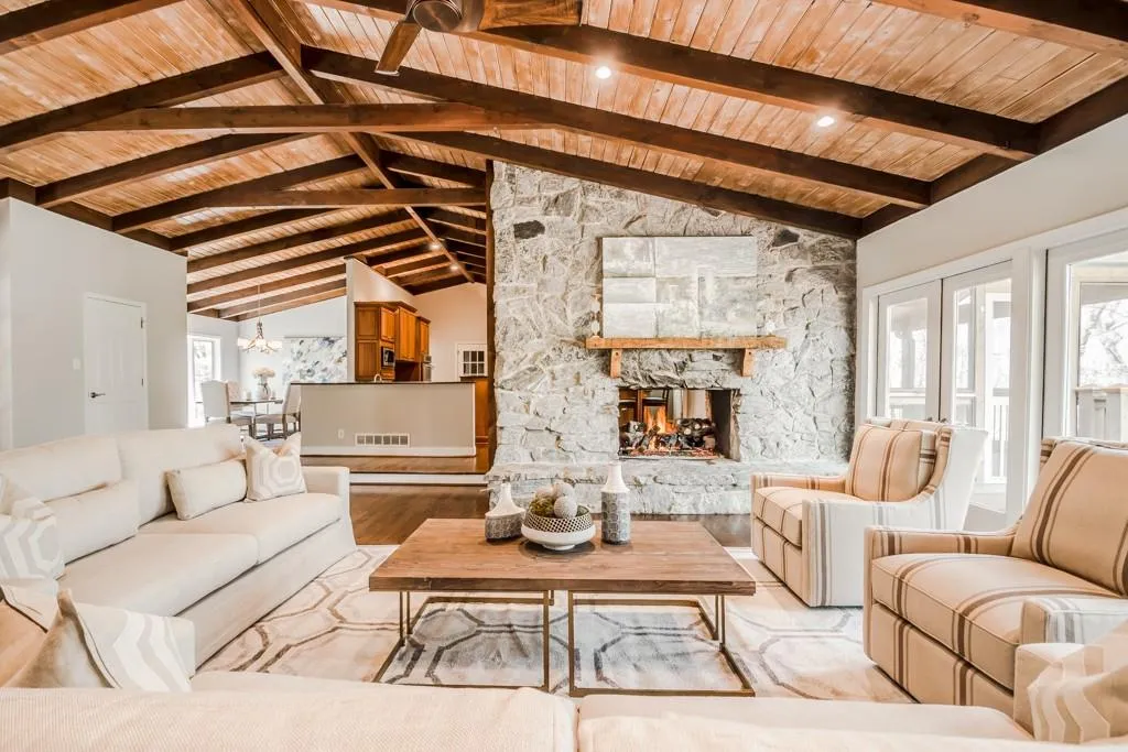 60 Maryeanna Drive Ne, Atlanta, Georgia 30342, 4 Bedrooms Bedrooms, ,3 BathroomsBathrooms,Residential,Sold,60 Maryeanna Drive Ne,5995781