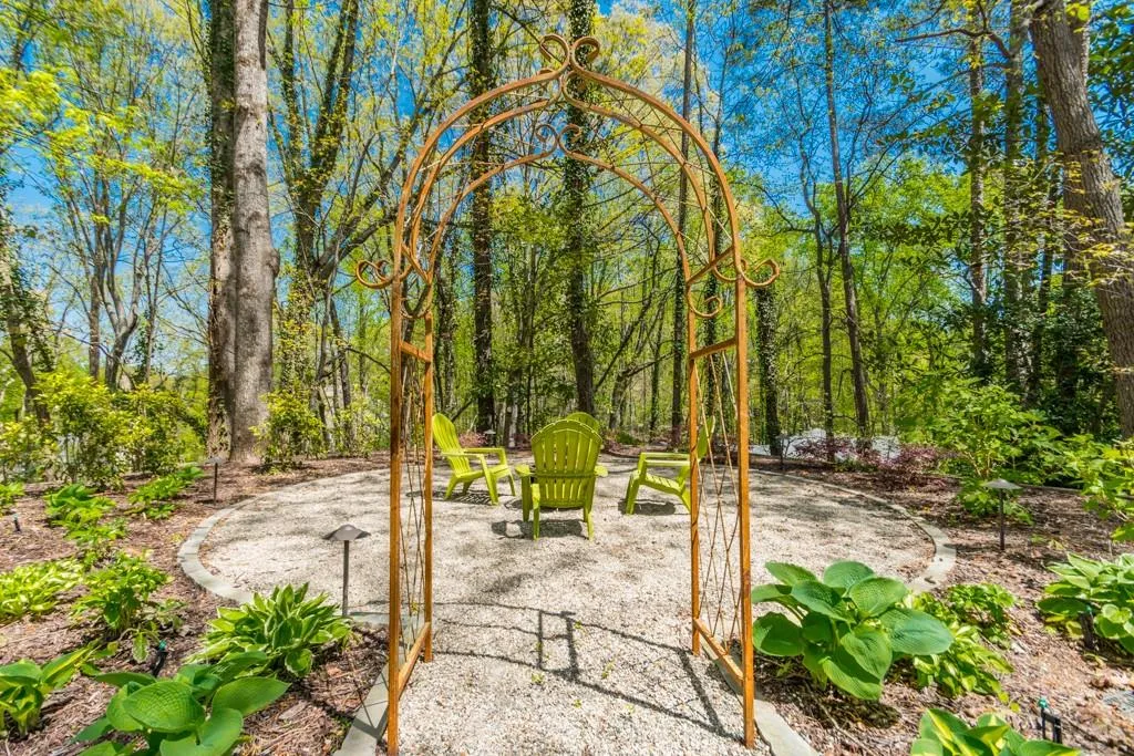 60 Maryeanna Drive Ne, Atlanta, Georgia 30342, 4 Bedrooms Bedrooms, ,3 BathroomsBathrooms,Residential,Sold,60 Maryeanna Drive Ne,5995781