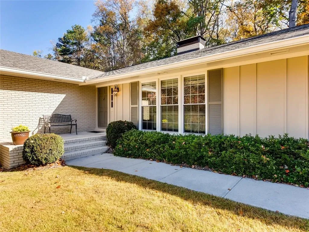 4371 Tree Haven Drive Ne, Atlanta, Georgia 30342, 4 Bedrooms Bedrooms, ,3 BathroomsBathrooms,Residential,Sold,4371 Tree Haven Drive Ne,5777804