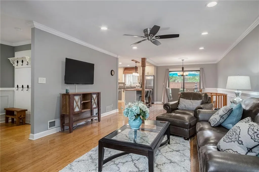 56 Basswood Circle, Atlanta, Georgia 30328, 3 Bedrooms Bedrooms, ,3 BathroomsBathrooms,Residential,Sold,56 Basswood Circle,6686973