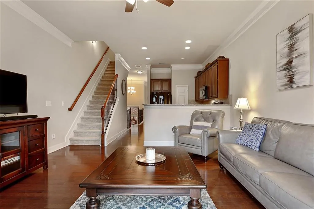2035 Cobblestone Circle Ne, Brookhaven, Georgia 30319, 3 Bedrooms Bedrooms, ,3 BathroomsBathrooms,Residential,Sold,2035 Cobblestone Circle Ne,6126166