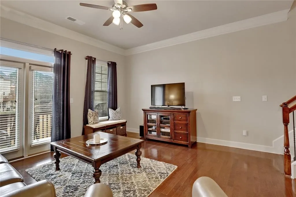 2035 Cobblestone Circle Ne, Brookhaven, Georgia 30319, 3 Bedrooms Bedrooms, ,3 BathroomsBathrooms,Residential,Sold,2035 Cobblestone Circle Ne,6126166
