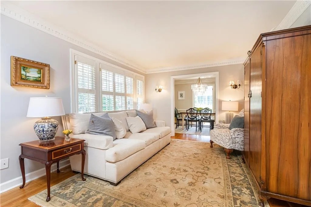225 Elden Drive, Atlanta, Georgia 30342, 4 Bedrooms Bedrooms, ,3 BathroomsBathrooms,Residential,Sold,225 Elden Drive,6883447