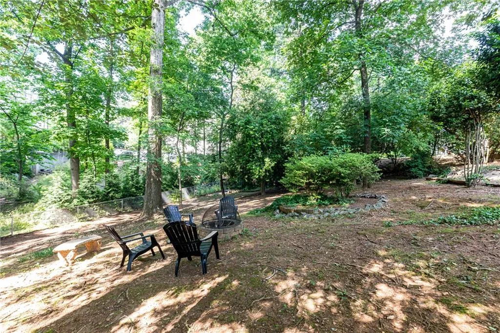 225 Elden Drive, Atlanta, Georgia 30342, 4 Bedrooms Bedrooms, ,3 BathroomsBathrooms,Residential,Sold,225 Elden Drive,6883447