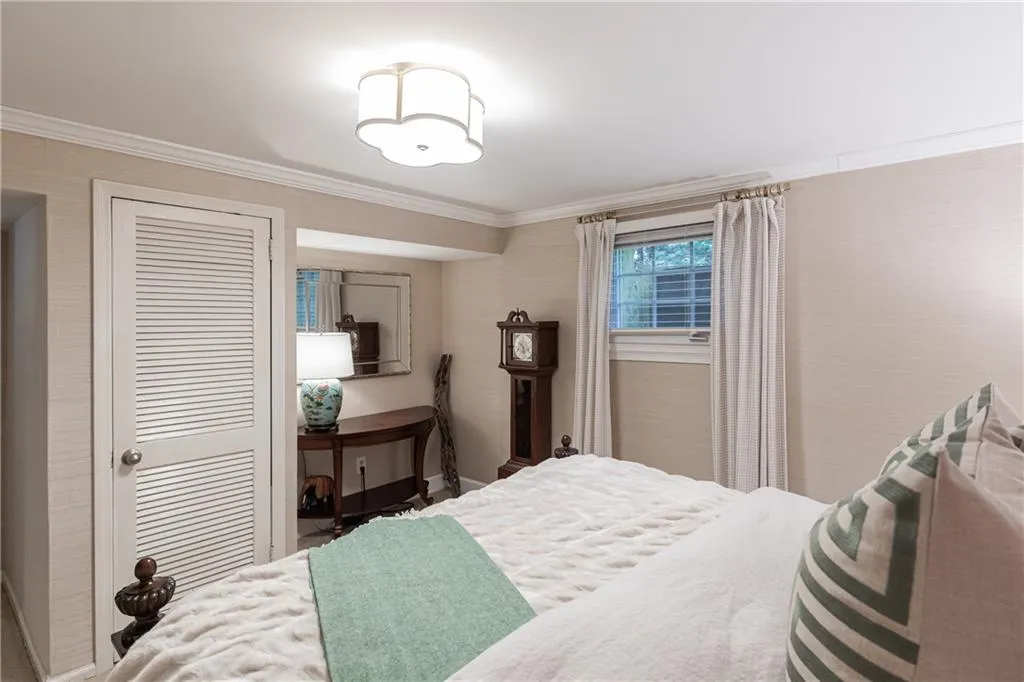 225 Elden Drive, Atlanta, Georgia 30342, 4 Bedrooms Bedrooms, ,3 BathroomsBathrooms,Residential,Sold,225 Elden Drive,6883447