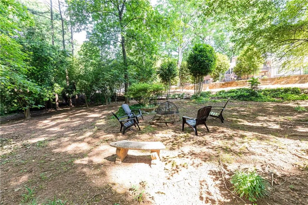 225 Elden Drive, Atlanta, Georgia 30342, 4 Bedrooms Bedrooms, ,3 BathroomsBathrooms,Residential,Sold,225 Elden Drive,6883447