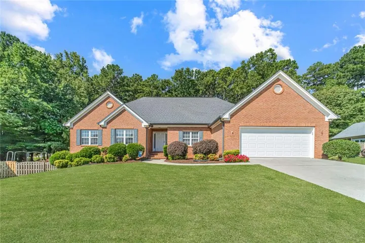 1260 Fountain Cove Lane, Lawrenceville, Georgia 30043