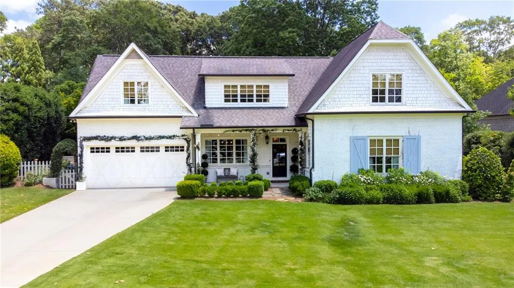 4715 High Point Road, Atlanta, Georgia 30342, 5 Bedrooms Bedrooms, ,3 BathroomsBathrooms,Residential,Sold,4715 High Point Road,7385104