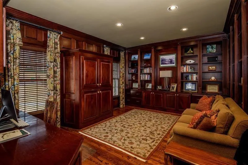 7960 Landowne Drive, Sandy Springs, Georgia 30350, 5 Bedrooms Bedrooms, ,5 BathroomsBathrooms,Residential,Sold,7960 Landowne Drive,6905169
