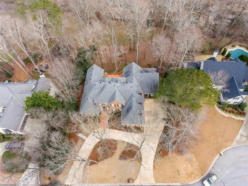 7960 Landowne Drive, Sandy Springs, Georgia 30350, 5 Bedrooms Bedrooms, ,5 BathroomsBathrooms,Residential,Sold,7960 Landowne Drive,6905169