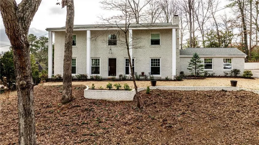 800 Glenairy Drive, Atlanta, Georgia 30328