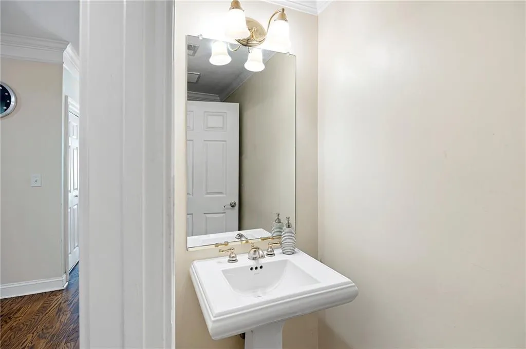 5415 Northland Drive Unit 209, Atlanta, Georgia 30342, 1 Bedroom Bedrooms, ,1 BathroomBathrooms,Residential,Sold,5415 Northland Drive Unit 209,7077429 5415 Northland Drive Unit 209, Atlanta, Georgia 30342, 1 Bedroom Bedrooms, ,1 BathroomBathrooms,Residential,Sold,5415 Northland Drive Unit 209,7077429