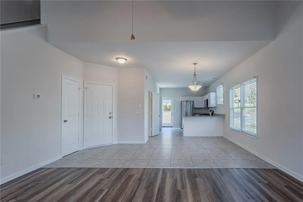 966 Westmoreland Circle Nw, Atlanta, Georgia 30318, 3 Bedrooms Bedrooms, ,2 BathroomsBathrooms,Residential,For Sale,966 Westmoreland Circle Nw,7543352