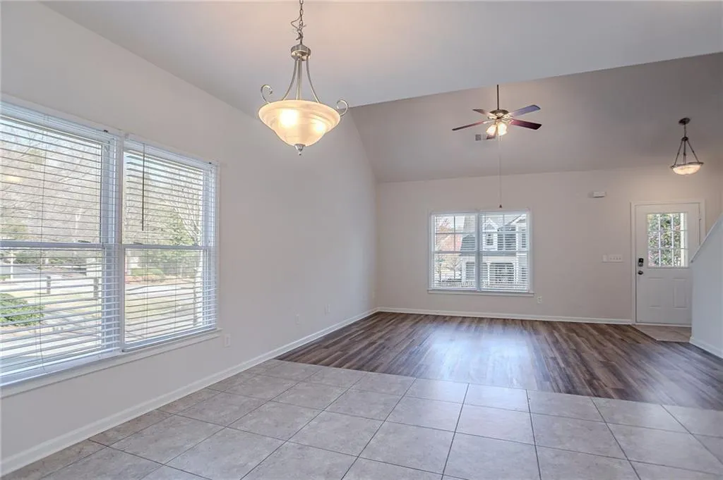 966 Westmoreland Circle Nw, Atlanta, Georgia 30318, 3 Bedrooms Bedrooms, ,2 BathroomsBathrooms,Residential,For Sale,966 Westmoreland Circle Nw,7543352