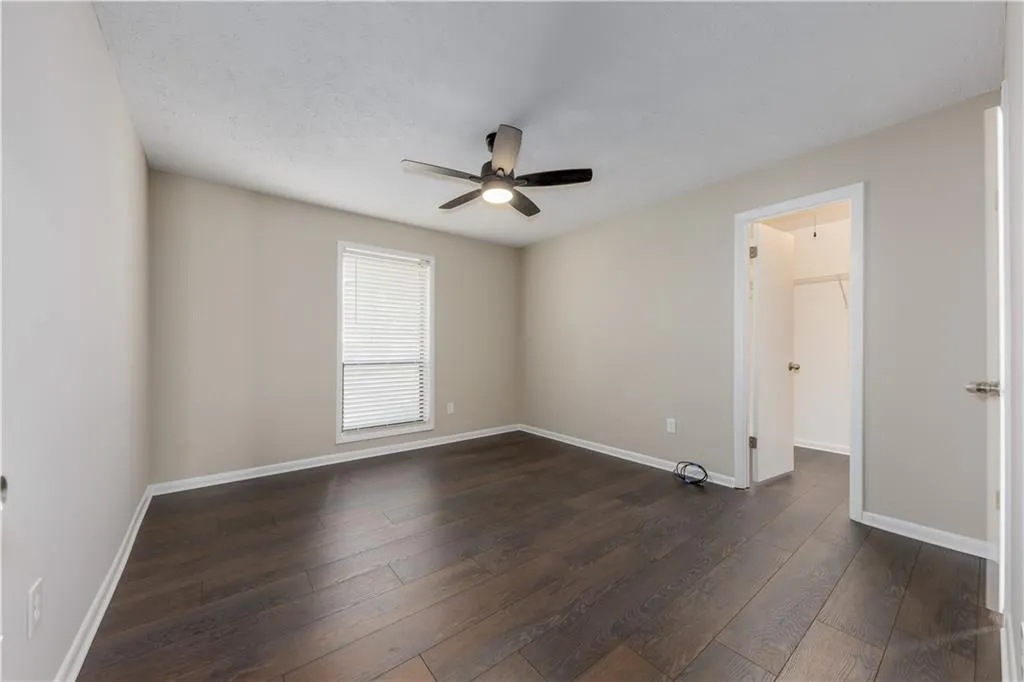 8740 Roswell Road Unit 5c, Sandy Springs, Georgia 30350, 2 Bedrooms Bedrooms, ,2 BathroomsBathrooms,Residential,Sold,8740 Roswell Road Unit 5c,7168596