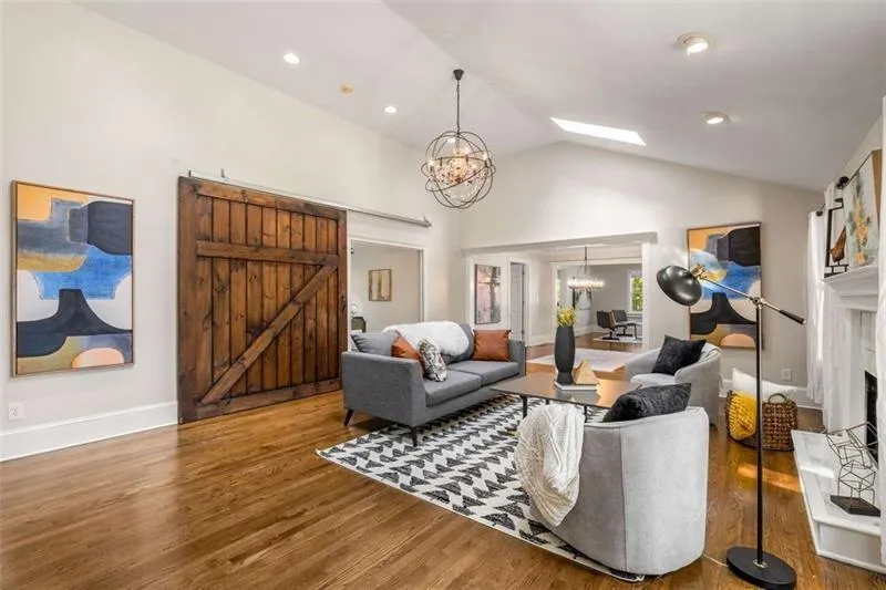 1041 Standard Drive Ne, Brookhaven, Georgia 30319, 4 Bedrooms Bedrooms, ,3 BathroomsBathrooms,Residential,For Sale,1041 Standard Drive Ne,7632637
