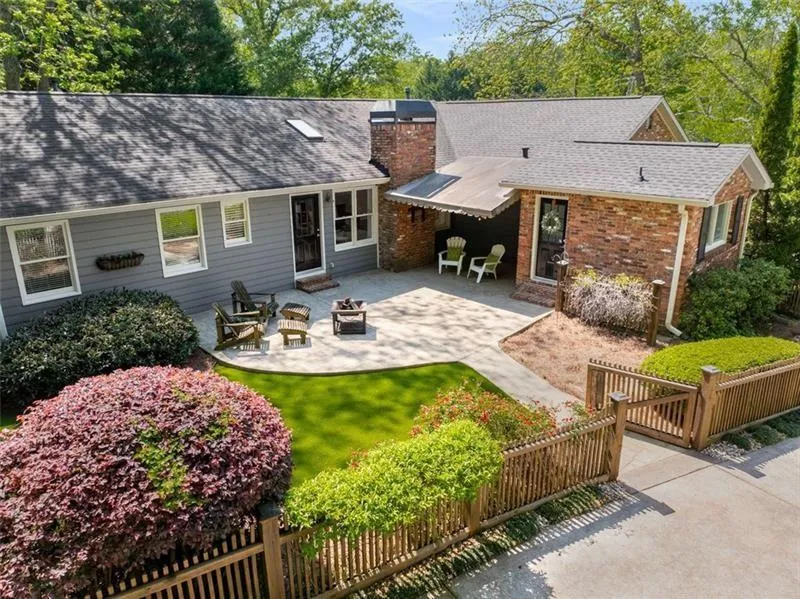 1041 Standard Drive Ne, Brookhaven, Georgia 30319, 4 Bedrooms Bedrooms, ,3 BathroomsBathrooms,Residential,For Sale,1041 Standard Drive Ne,7632637