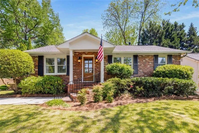 1041 Standard Drive Ne, Brookhaven, Georgia 30319, 4 Bedrooms Bedrooms, ,3 BathroomsBathrooms,Residential,For Sale,1041 Standard Drive Ne,7632637