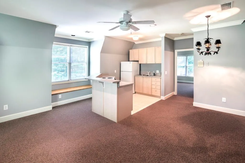 8310 Grogans Ferry Road, Sandy Springs, Georgia 30350, 6 Bedrooms Bedrooms, ,5 BathroomsBathrooms,Residential,Sold,8310 Grogans Ferry Road,5905324