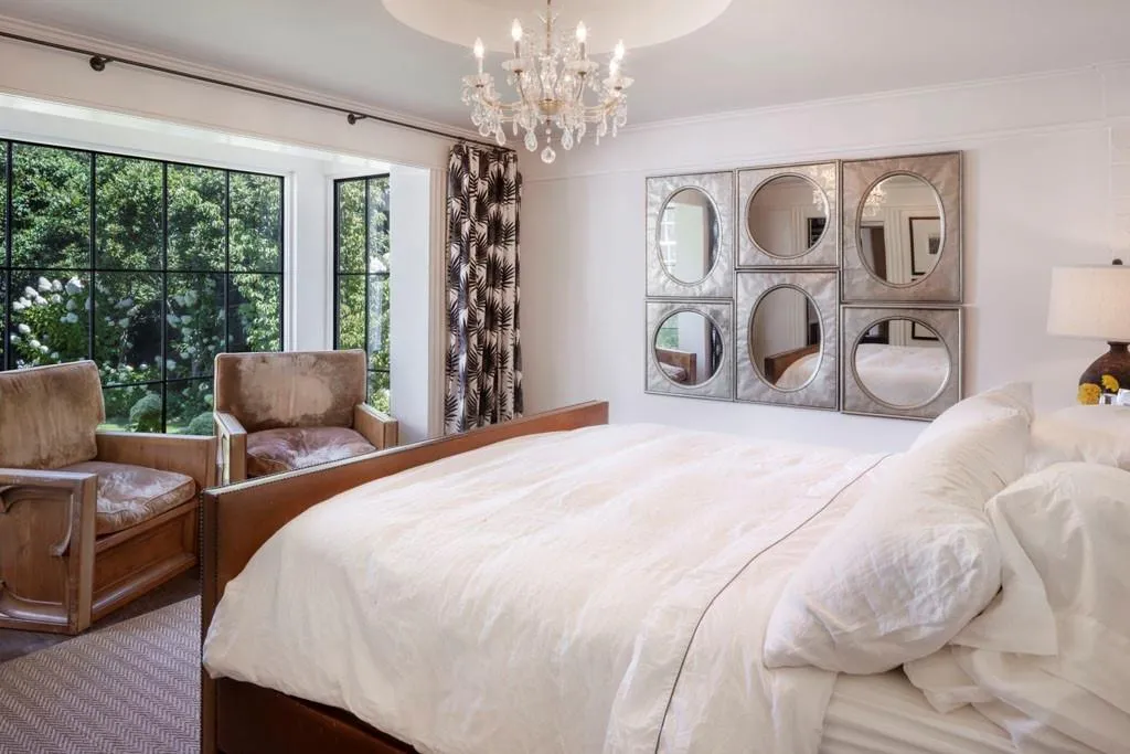 Secondary bedroom on main