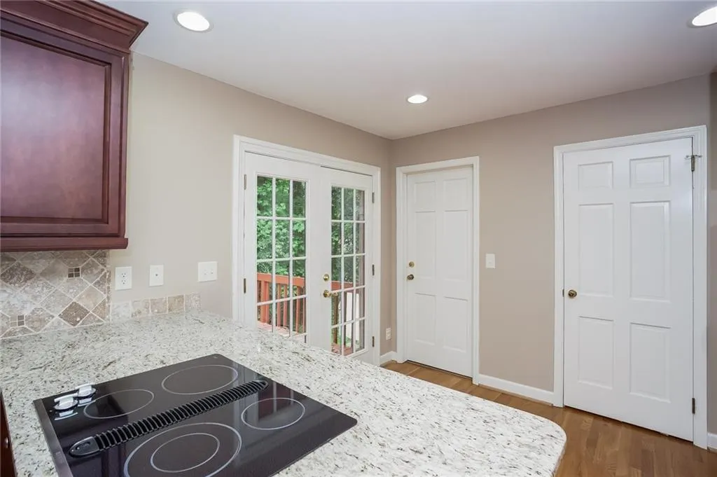425 Grenock Circle, Sandy Springs, Georgia 30328, 4 Bedrooms Bedrooms, ,3 BathroomsBathrooms,Residential,Sold,425 Grenock Circle,5689927