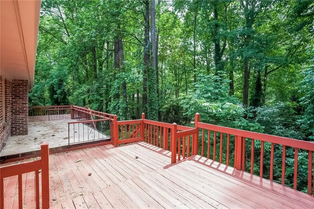 425 Grenock Circle, Sandy Springs, Georgia 30328, 4 Bedrooms Bedrooms, ,3 BathroomsBathrooms,Residential,Sold,425 Grenock Circle,5689927