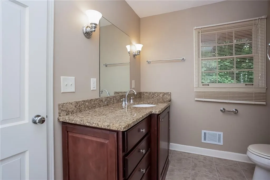 425 Grenock Circle, Sandy Springs, Georgia 30328, 4 Bedrooms Bedrooms, ,3 BathroomsBathrooms,Residential,Sold,425 Grenock Circle,5689927